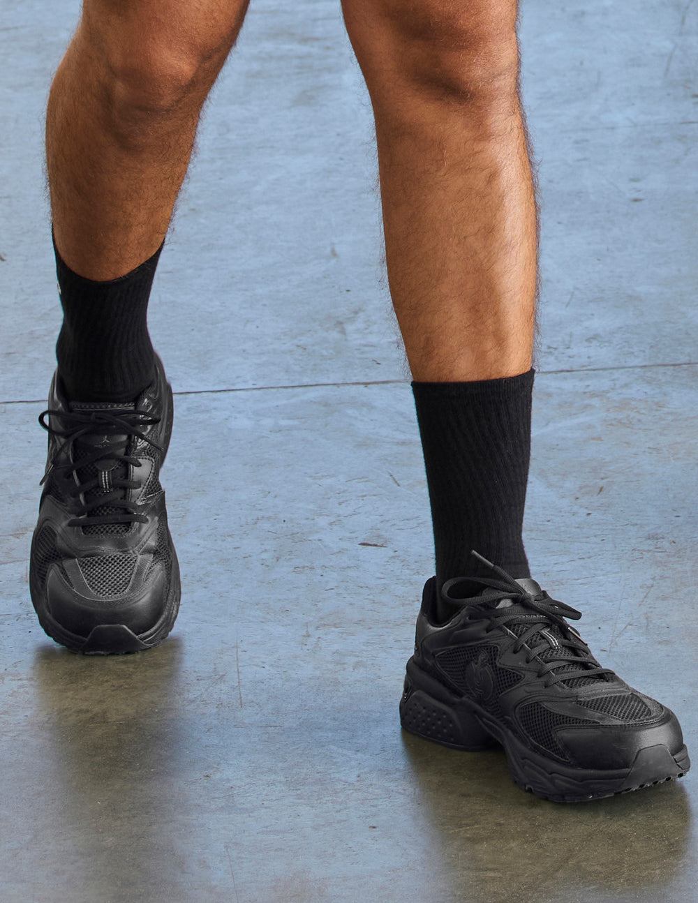 What Color Socks With Black Tennis Shoes: Stylish Choices
