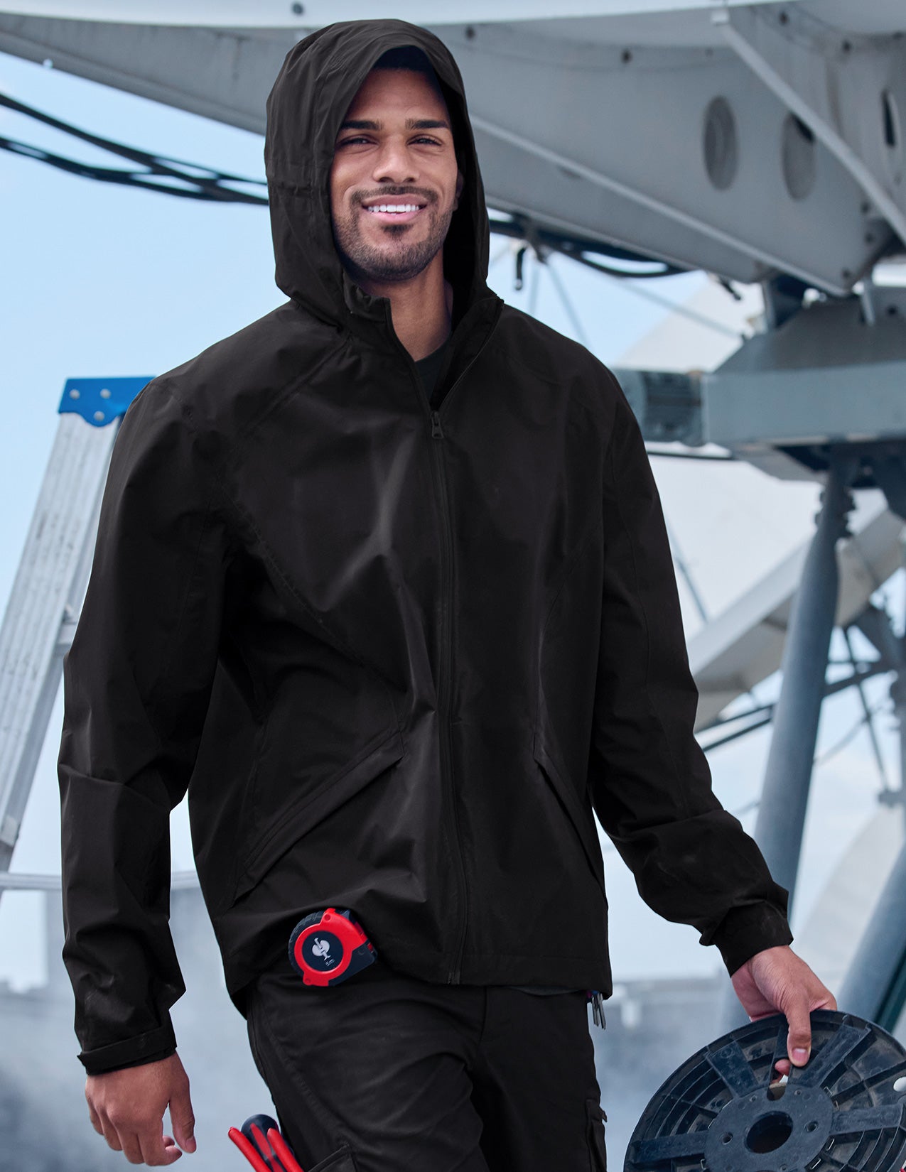 らくたろー Windbreaker light-pack e.s.trail | Strauss