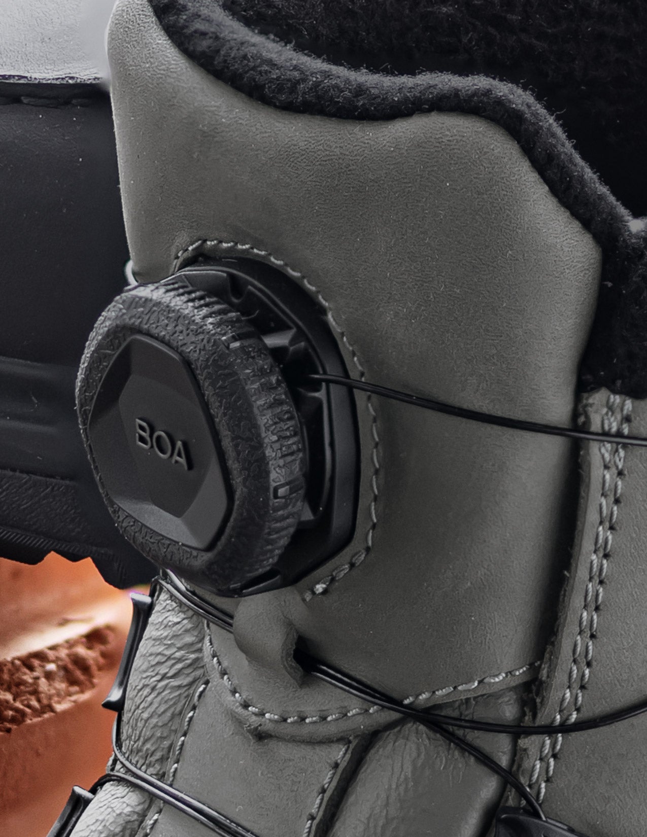 Woodside Mid Safety Toe Work Boot in carbongrey