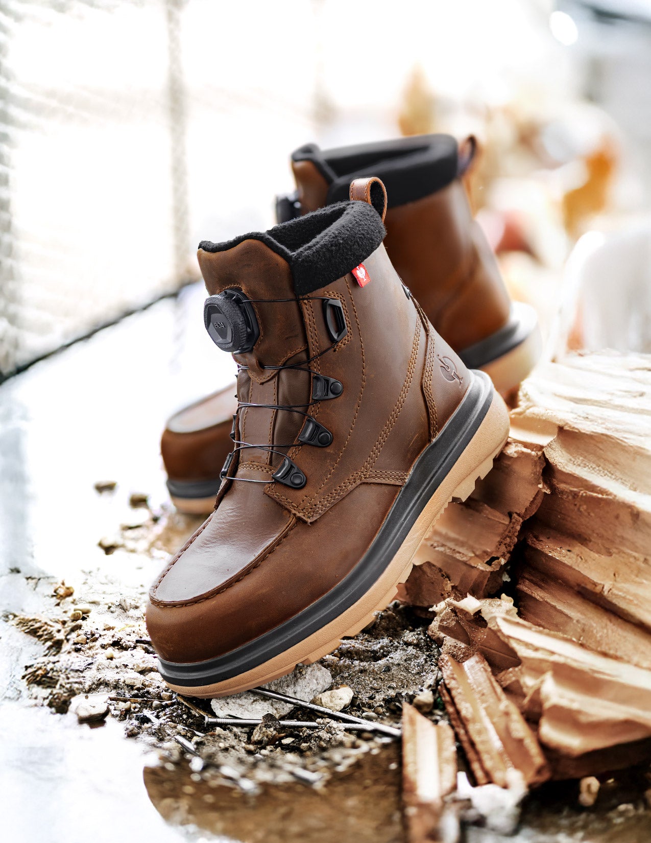Woodside Mid Safety Toe Work Boot in desertbrown