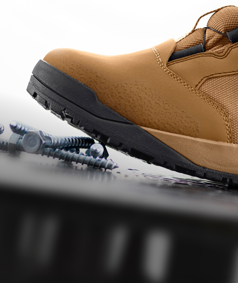 Rugged outsole tread detail on STRAUSS Murcia 6-inch Steel Toe Work Boot.
