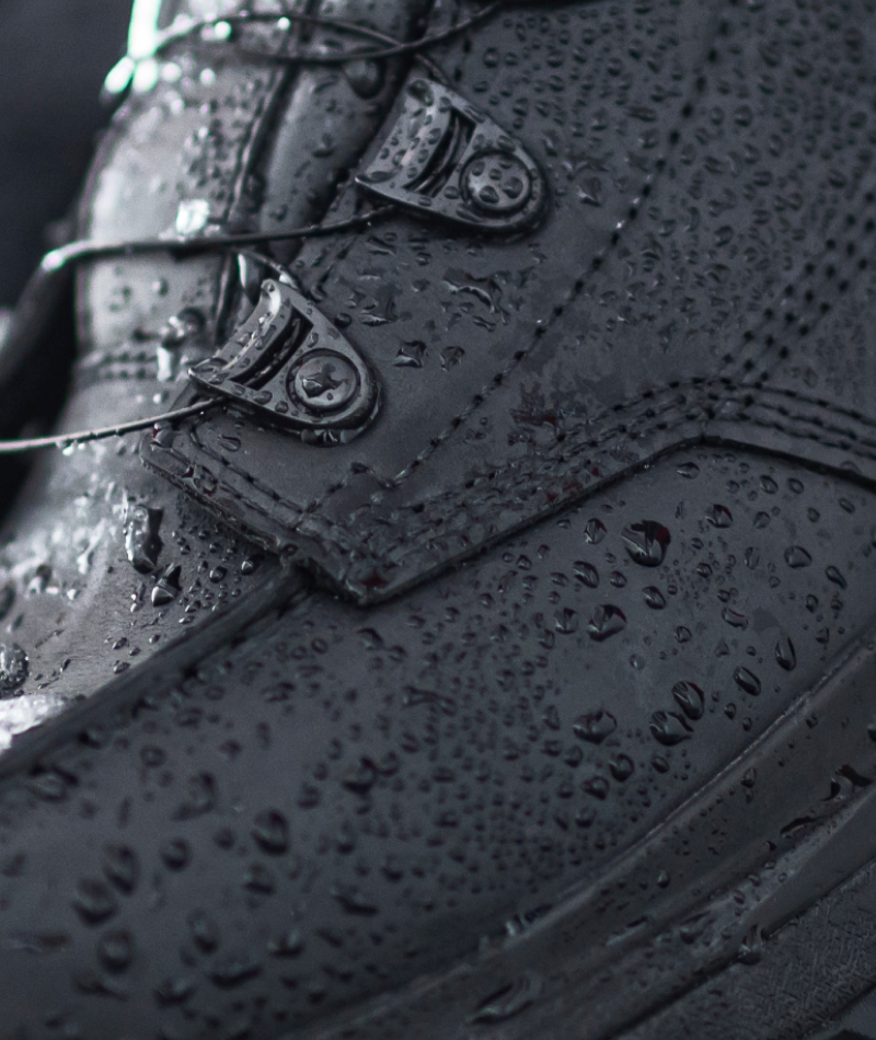 Rugged outsole tread detail on STRAUSS Woodside 6-inch Steel Toe Work Boot.